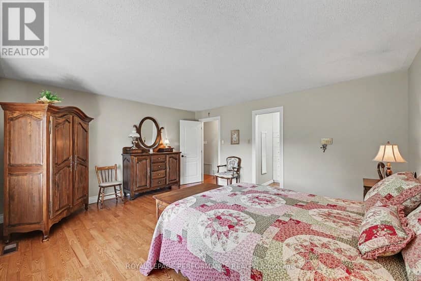 1401 Holy Cross Boulevard — photo 19 of 40