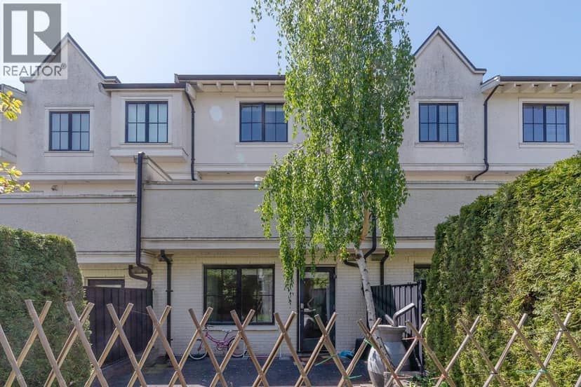 Studio 6288 EAGLES DRIVE, Vancouver, photo 3