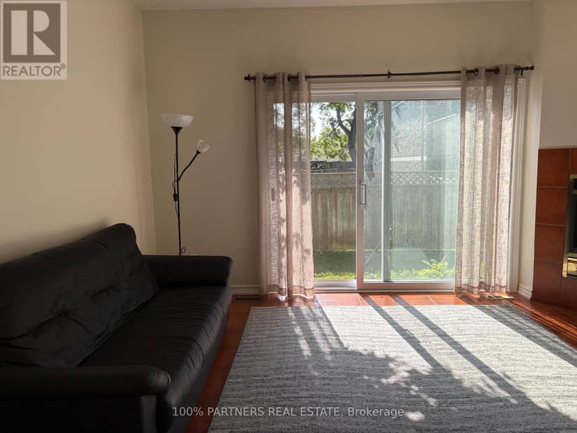 34 - 1570 Richmond Street — photo 15 of 29