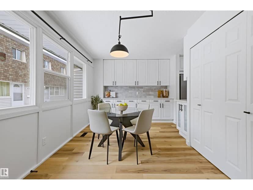 414 Village On The Gr NW — photo 14 of 30