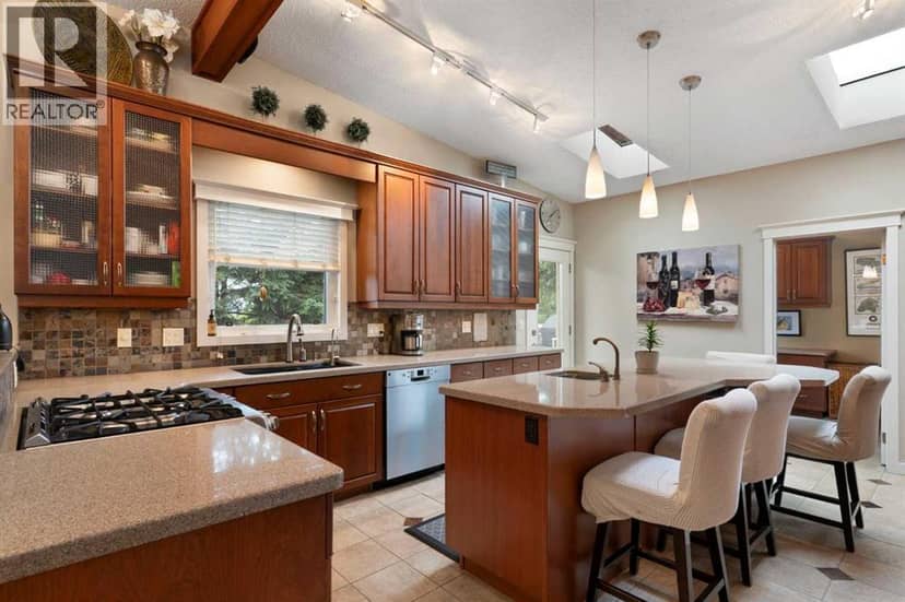 43 Cromwell Avenue NW — photo 11 of 40