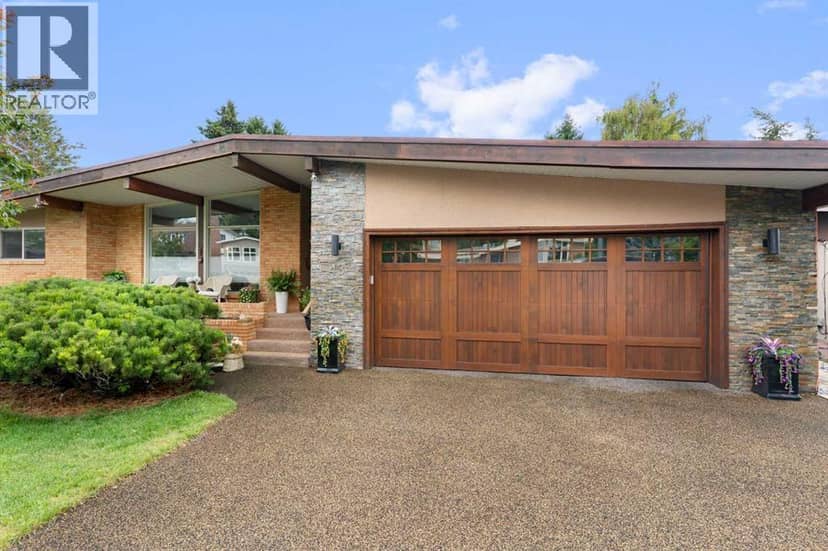 43 Cromwell Avenue NW, Calgary, photo 3