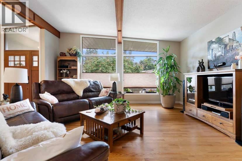 43 Cromwell Avenue NW, Calgary, photo 7