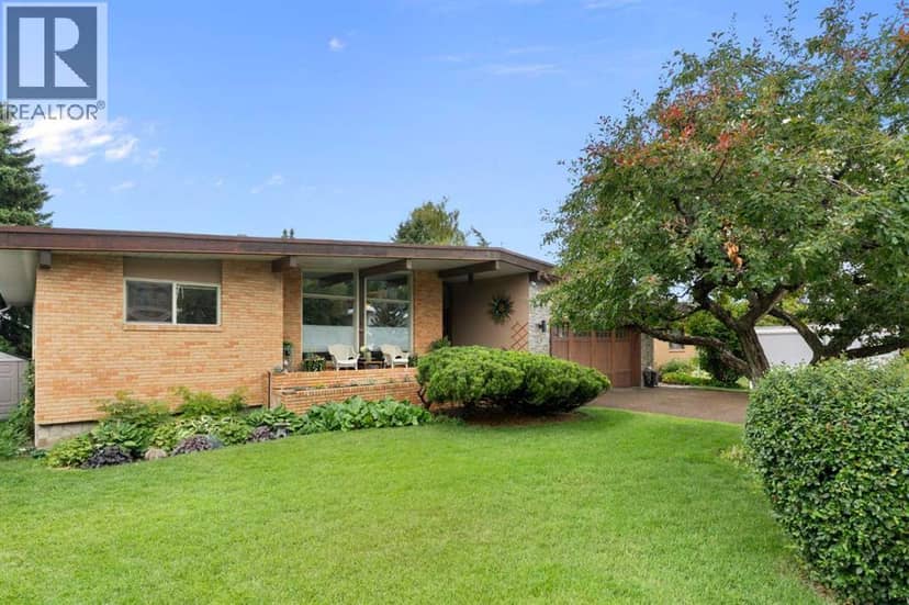 43 Cromwell Avenue NW, Calgary, photo 2