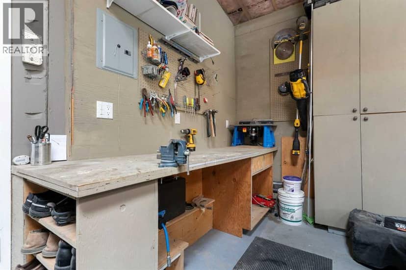 43 Cromwell Avenue NW — photo 29 of 40