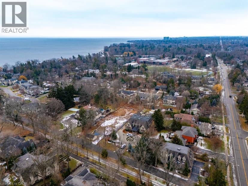 408 LAKESHORE Road W — photo 7 of 12