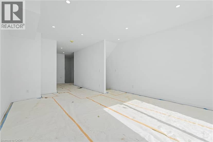 19 JAMES Street — photo 16 of 40