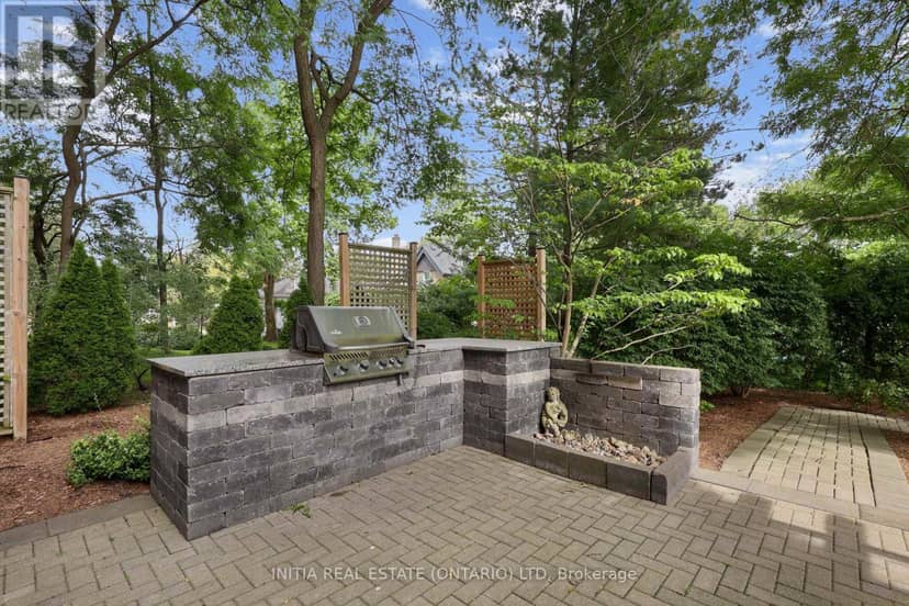 309 - 600 Talbot Street — photo 24 of 32