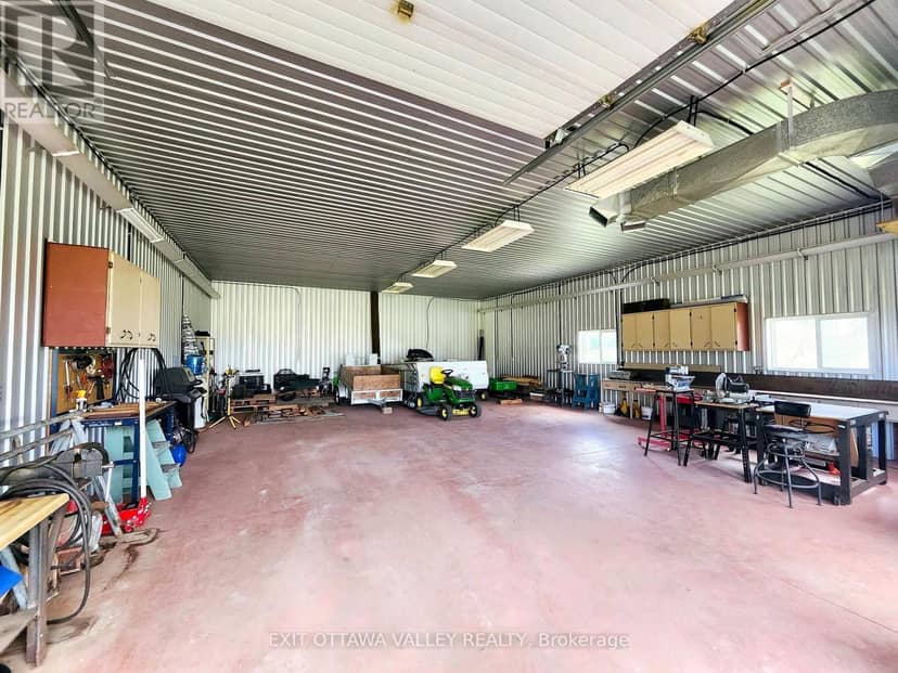 15267 17 Highway, Whitewater Region, photo 6