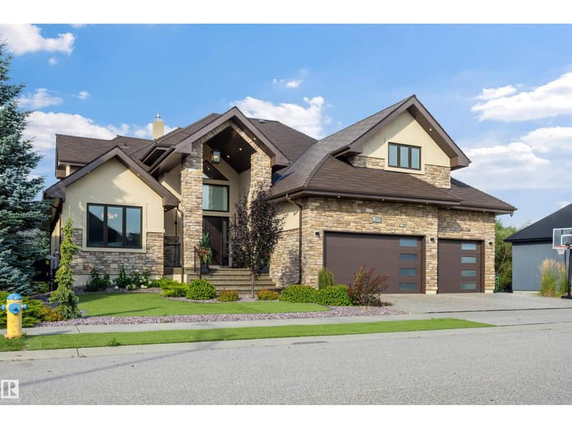 2793 Wheaton Dr NW, Edmonton, photo 2