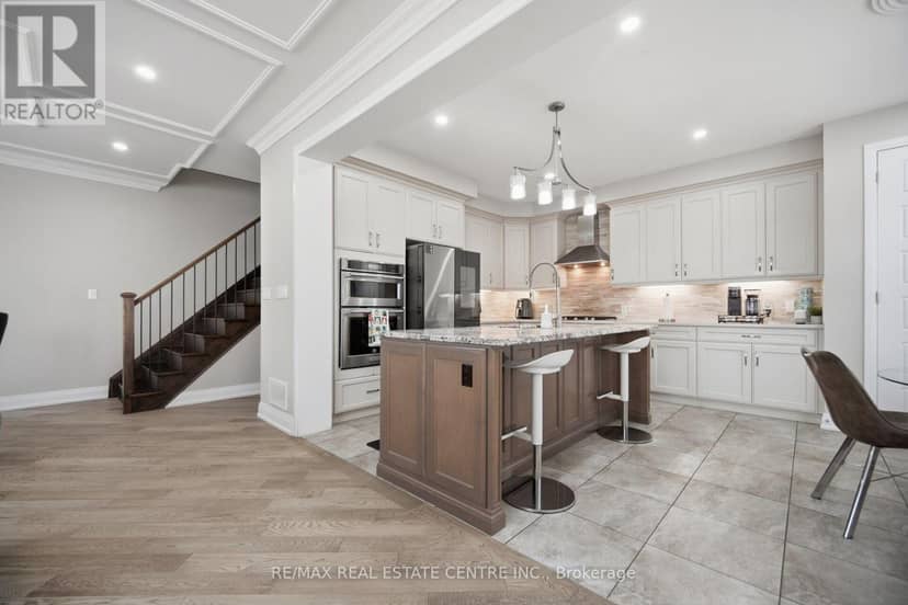 153 Whitlock Avenue — photo 11 of 40
