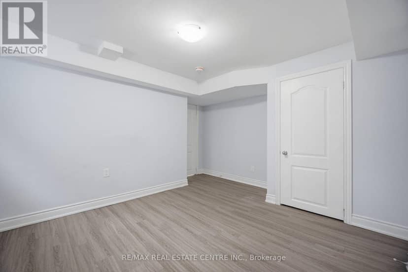 153 Whitlock Avenue — photo 36 of 40