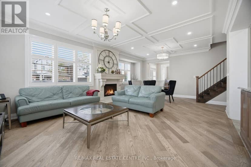 153 Whitlock Avenue — photo 7 of 40