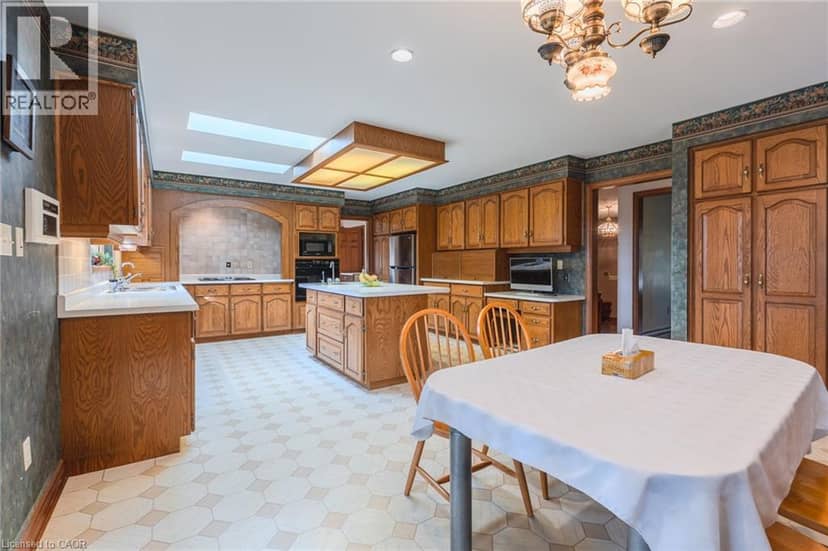425 GOLF CLUB Road — photo 9 of 40