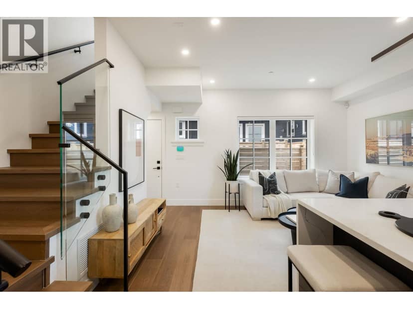 1 552 KASLO STREET, Vancouver, photo 3