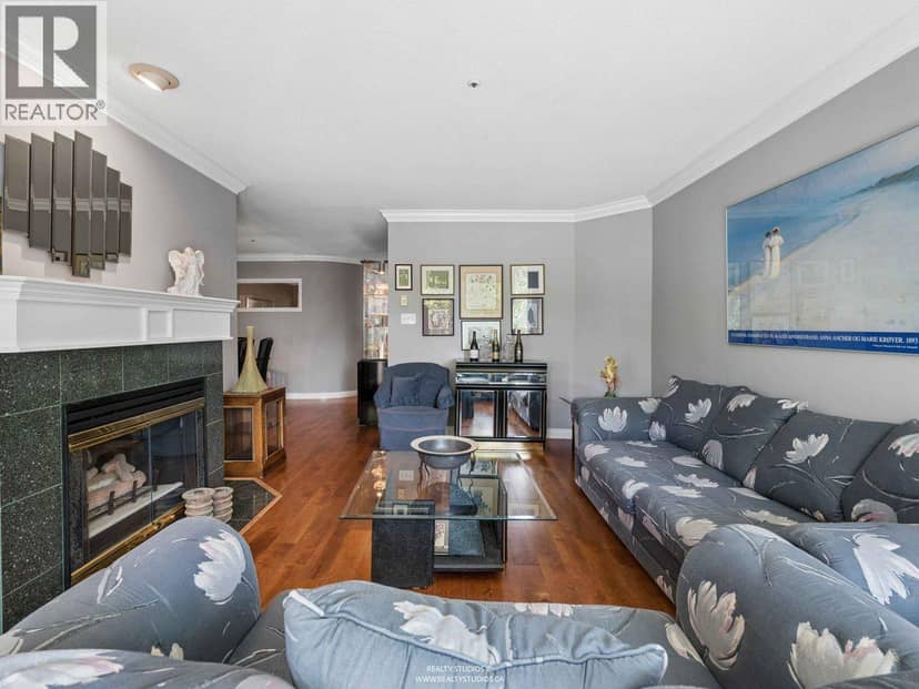 111 2250 SE Marine Drive, Vancouver, photo 4