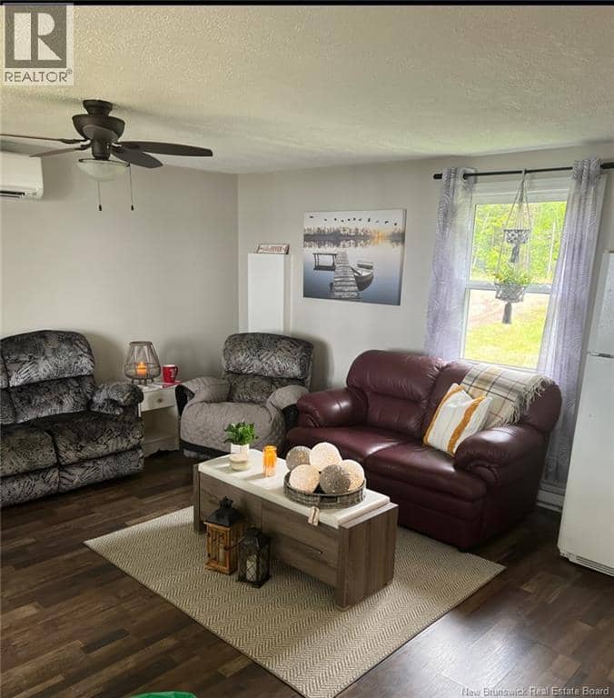 128 Sandy point — photo 11 of 18