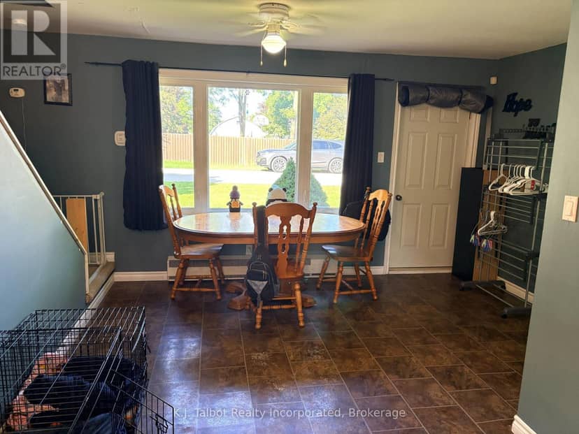 24 Maclellan Drive — photo 10 of 26