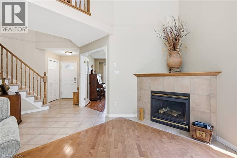 15 CAROLINIAN Lane — photo 11 of 40