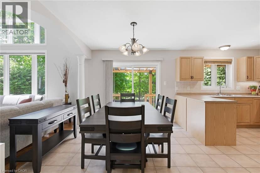 15 CAROLINIAN Lane — photo 14 of 40