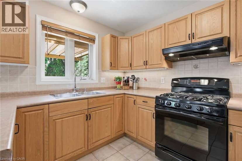 15 CAROLINIAN Lane — photo 17 of 40
