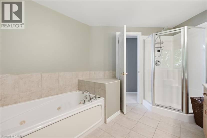15 CAROLINIAN Lane — photo 28 of 40