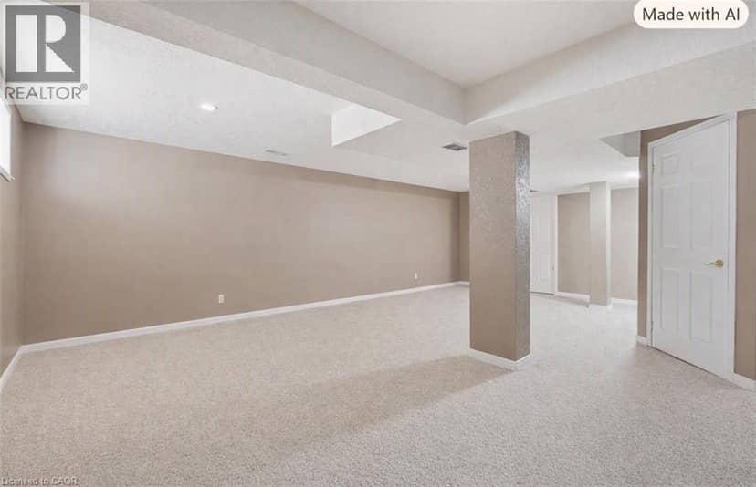 15 CAROLINIAN Lane — photo 32 of 40