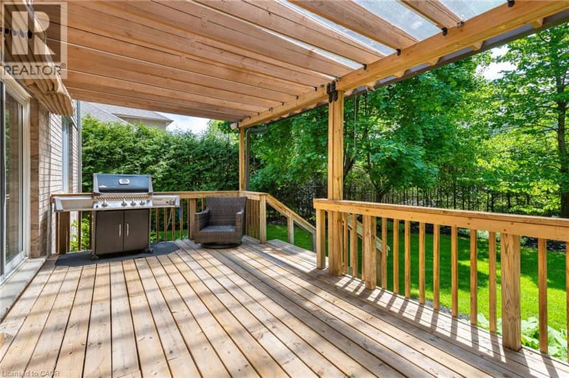 15 CAROLINIAN Lane — photo 35 of 40