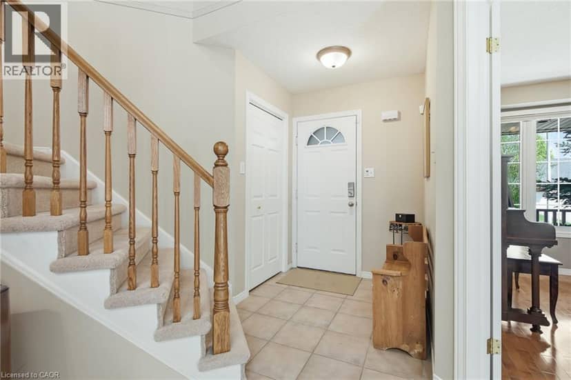 15 CAROLINIAN Lane — photo 6 of 40