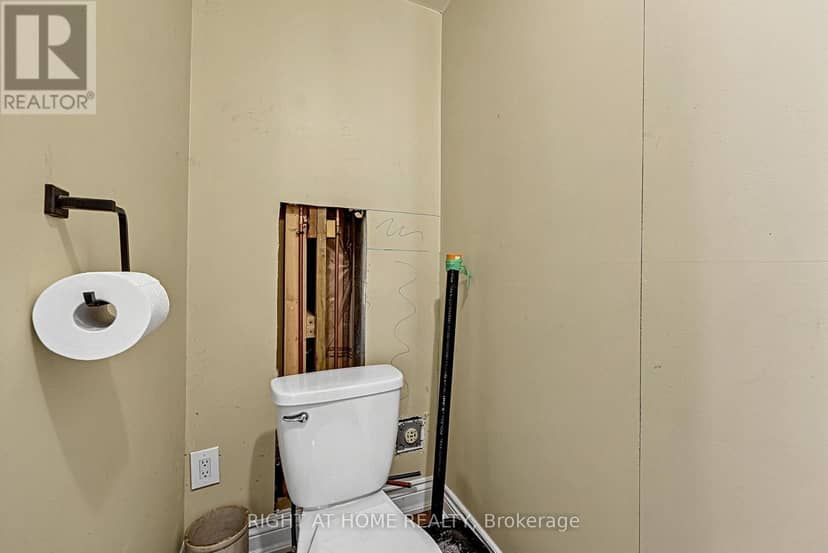 346 Bay Street — photo 10 of 26