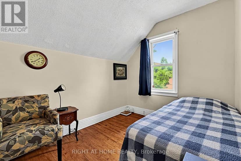 346 Bay Street — photo 15 of 26
