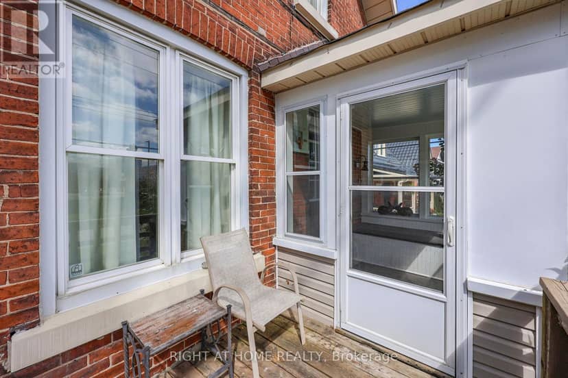 346 Bay Street — photo 4 of 26