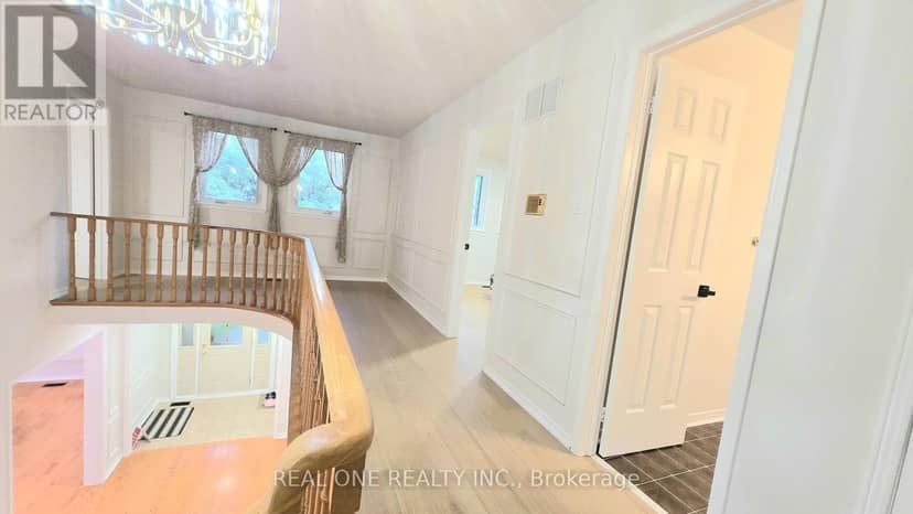 2027 Roy Ivor Crescent — photo 25 of 40