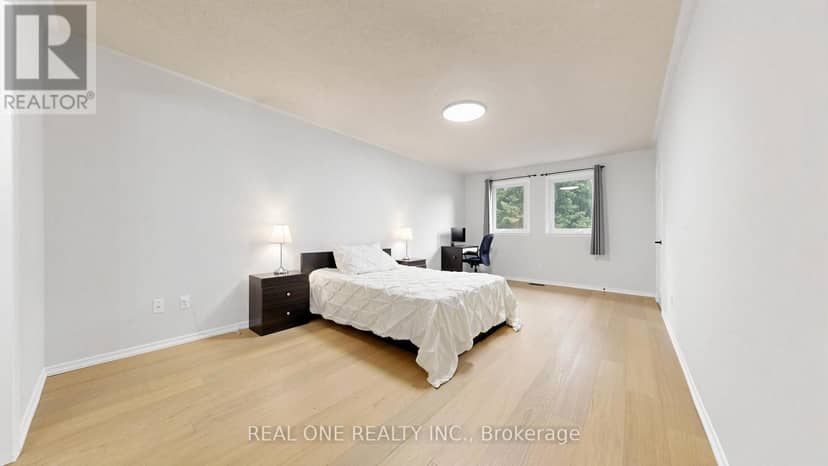 2027 Roy Ivor Crescent — photo 27 of 40