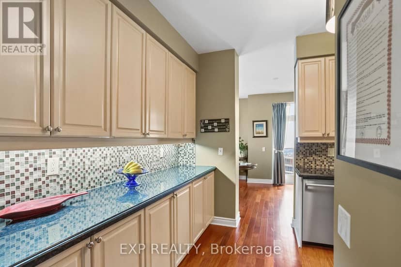 2709 - 25 Kingsbridge Garden Circle — photo 10 of 39
