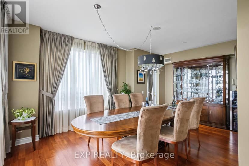 2709 - 25 Kingsbridge Garden Circle — photo 11 of 39
