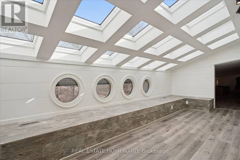 1085 Austin Lane — photo 21 of 40