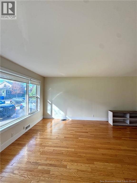 240 Alexander Street — photo 5 of 40