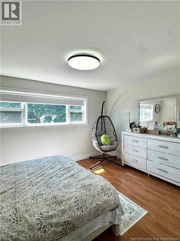 240 Alexander Street — photo 17 of 40