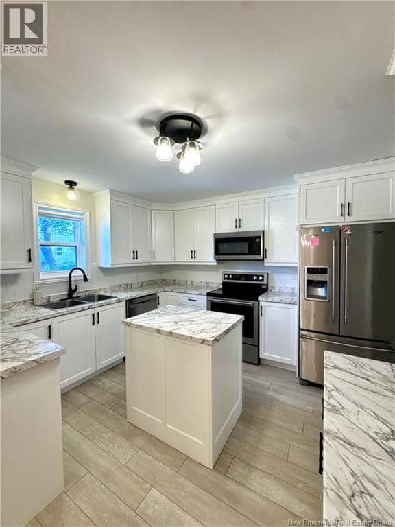 240 Alexander Street — photo 14 of 40