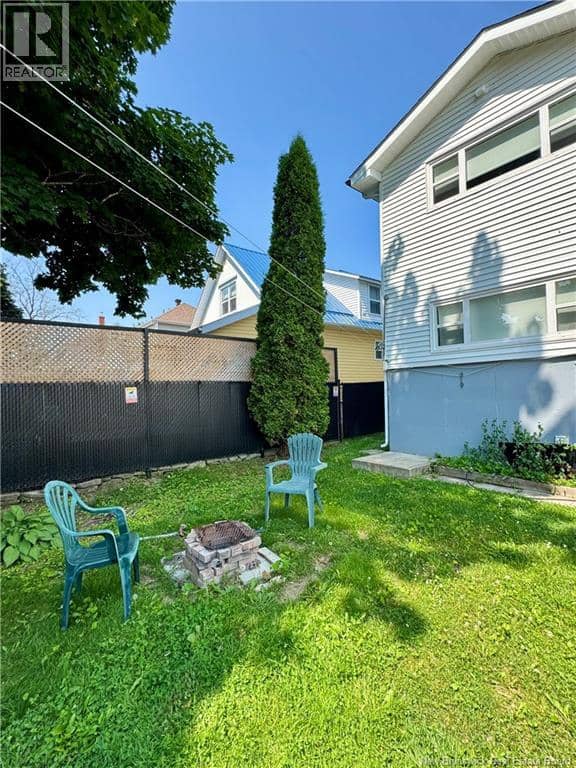 240 Alexander Street — photo 38 of 40
