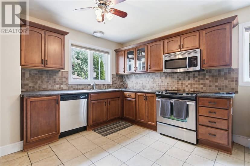 255 Fenton Avenue — photo 5 of 18