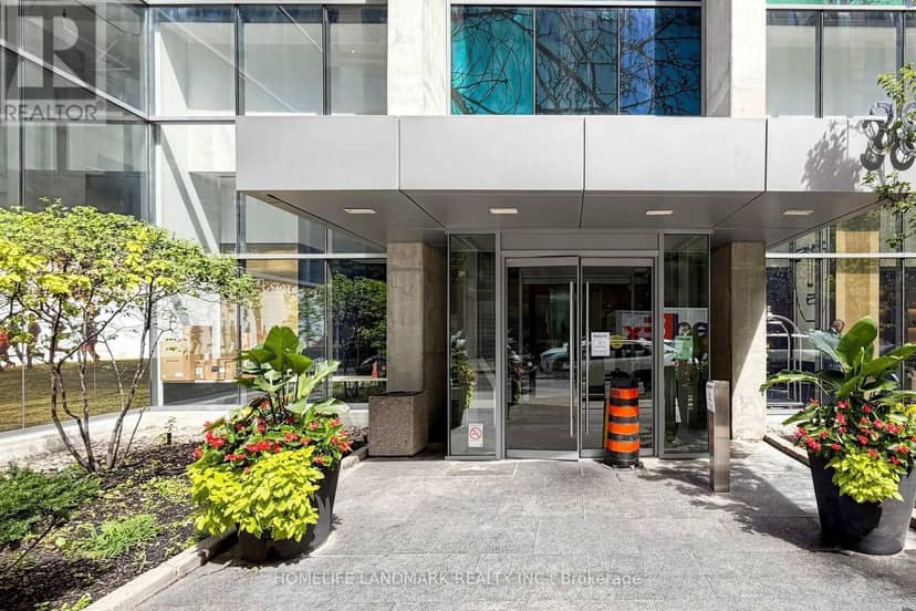 1508 - 38 Grenville Street — photo 2 of 31