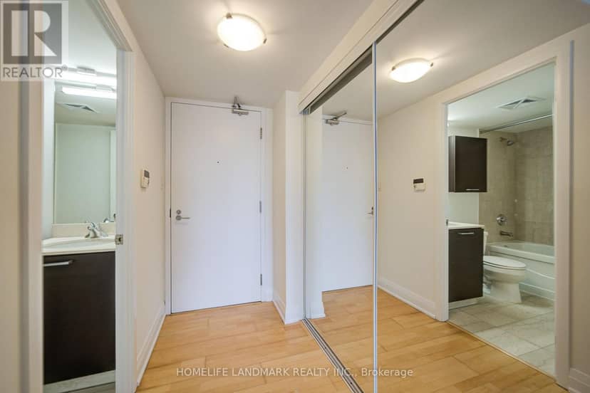 1508 - 38 Grenville Street — photo 7 of 31