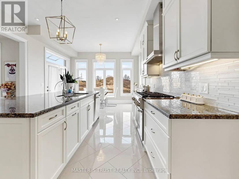 61 Grange Drive — photo 12 of 40