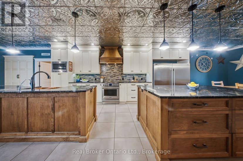 7399 Wellington 10 Road — photo 12 of 40