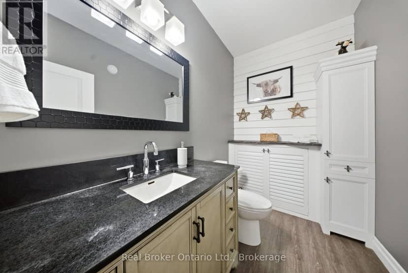 7399 Wellington 10 Road — photo 21 of 40