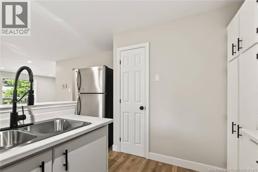 150 Pascal Avenue — photo 11 of 29