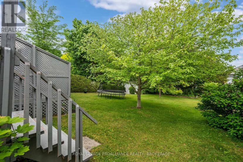 22 Heritage Drive, Loyalist, photo 7