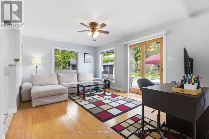 7053 Appleby Line — photo 14 of 40
